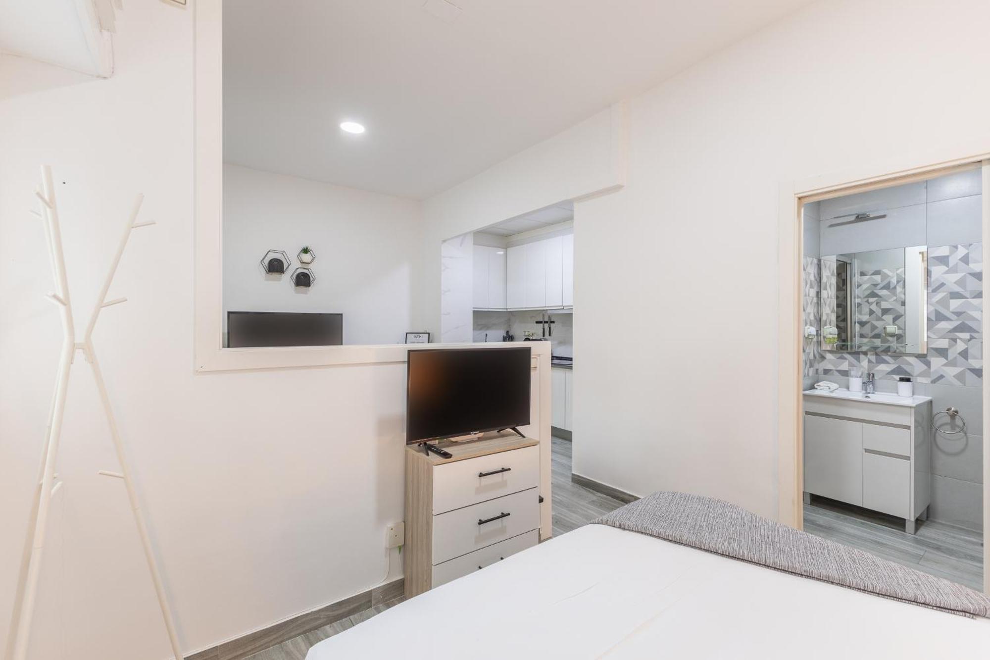 Madrid Rio Apartment ภายนอก รูปภาพ